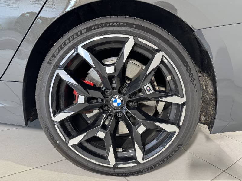 BMW Série 3 - Photo 15