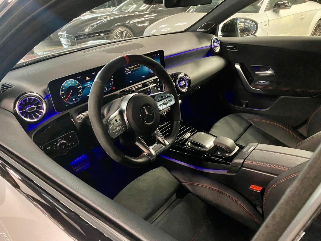 Mercedes A 45 - Photo 22