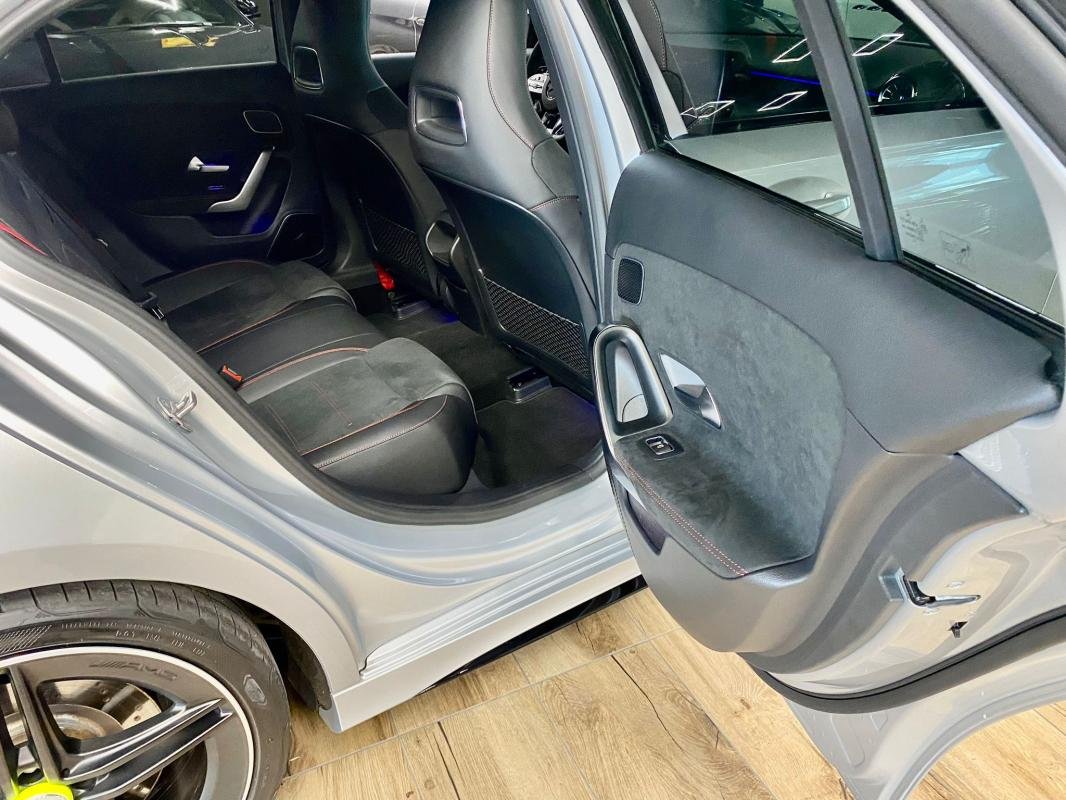 Mercedes A 45 - Photo 33