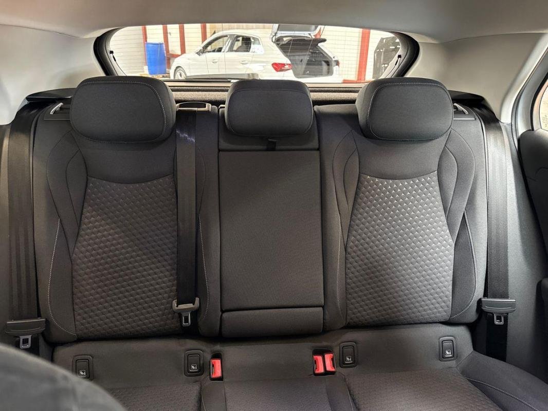 Volkswagen T-Roc - Photo 15
