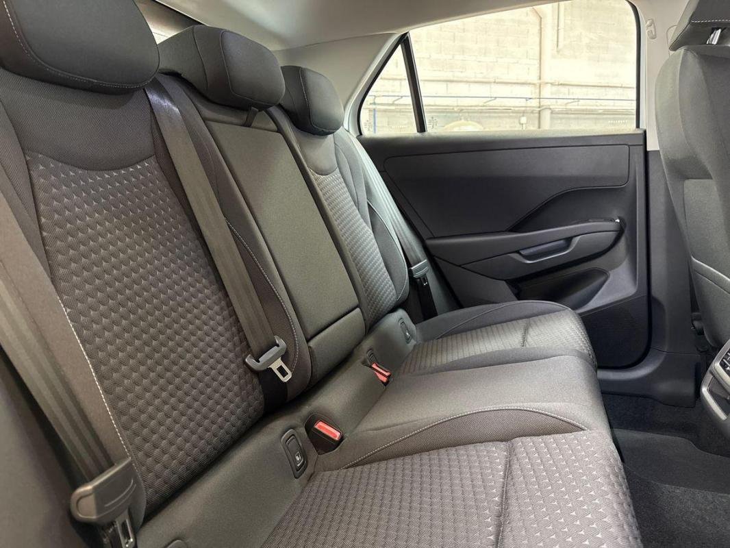 Volkswagen T-Roc - Photo 16