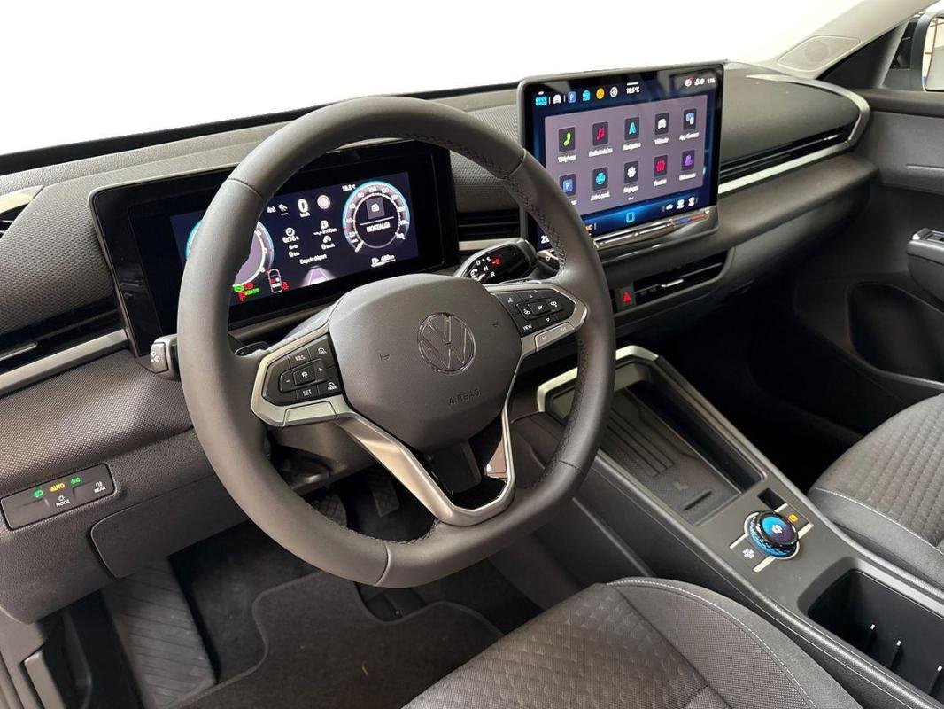 Volkswagen T-Roc - Photo 29