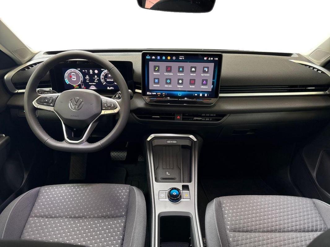 Volkswagen T-Roc - Photo 30