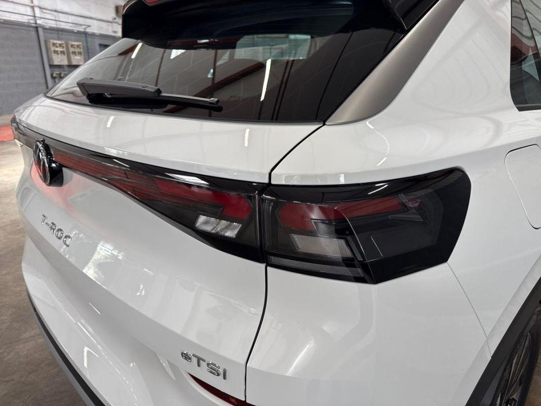 Volkswagen T-Roc - Photo 8