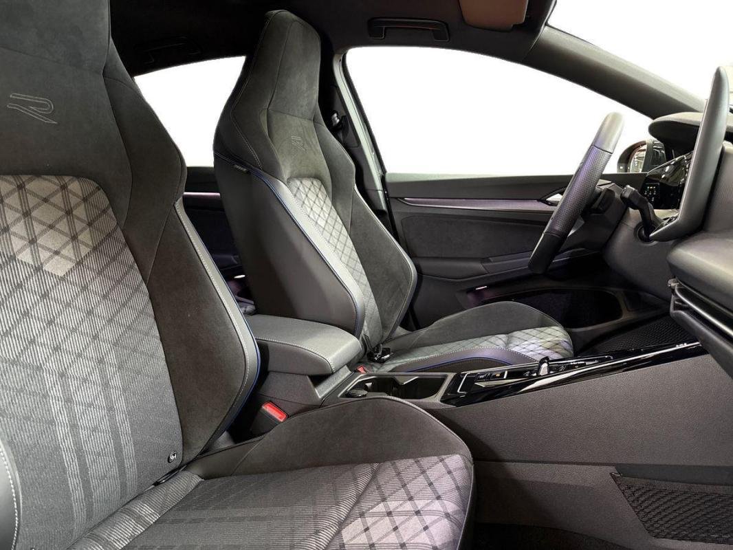 Volkswagen Golf - Photo 13