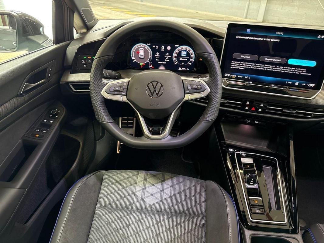 Volkswagen Golf - Photo 24