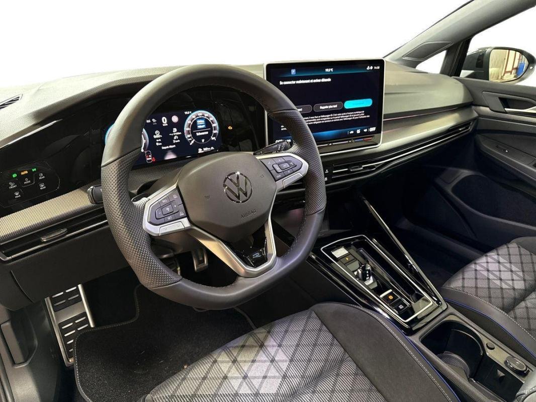 Volkswagen Golf - Photo 9