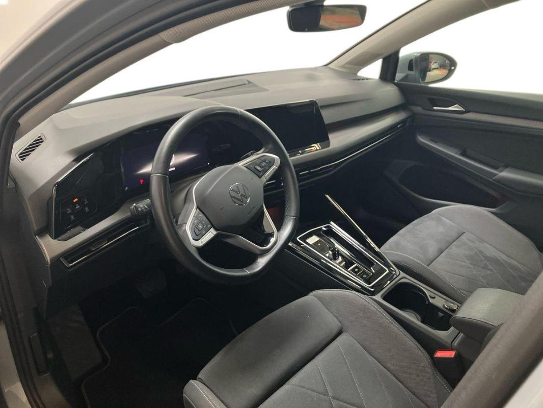Volkswagen Golf - Photo 9