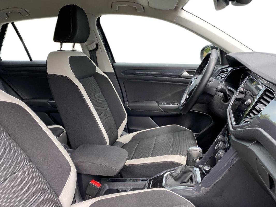 Volkswagen T-Roc - Photo 13