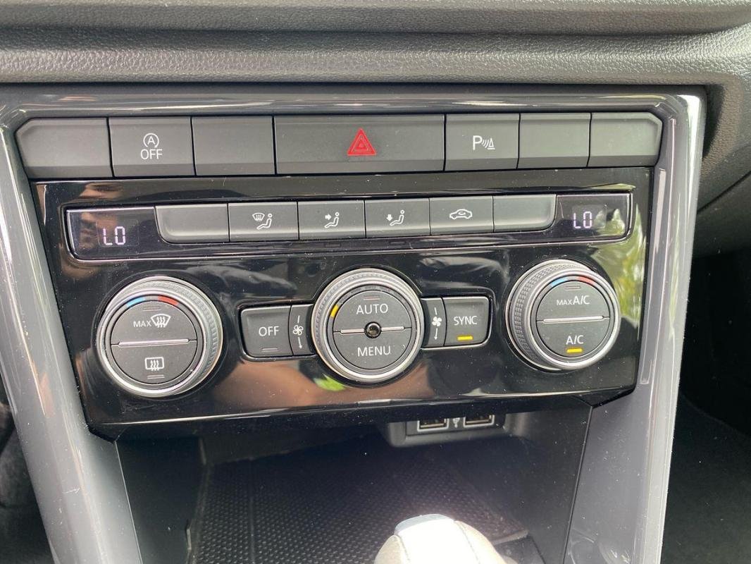 Volkswagen T-Roc - Photo 19