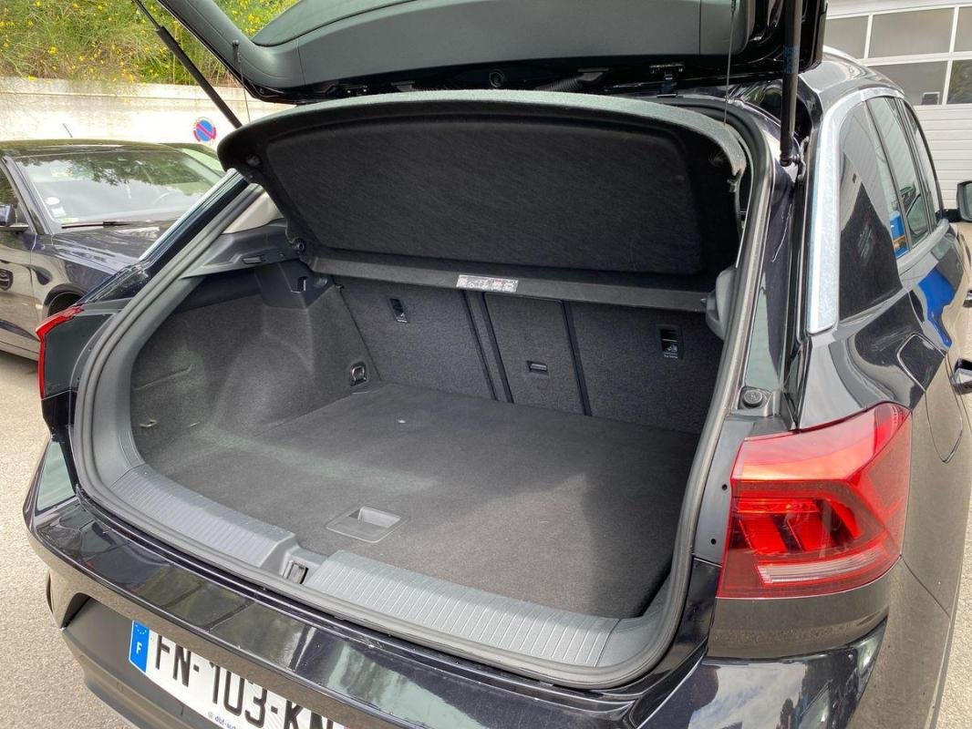 Volkswagen T-Roc - Photo 32