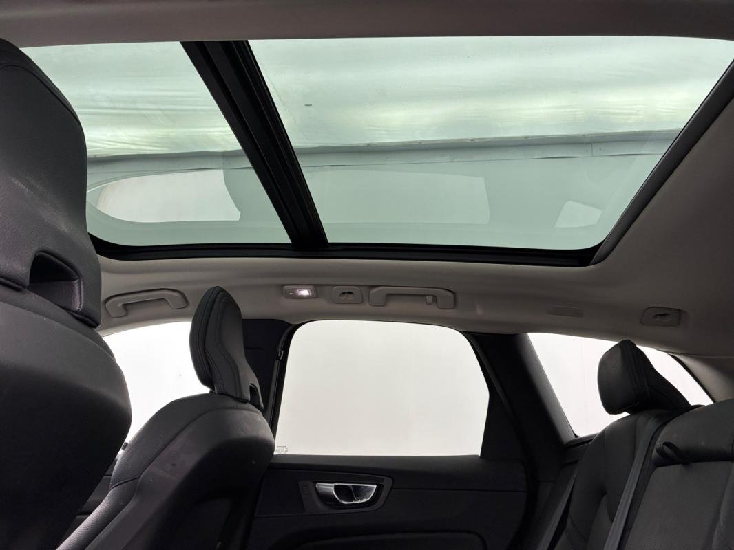Volvo XC60 - Photo 18