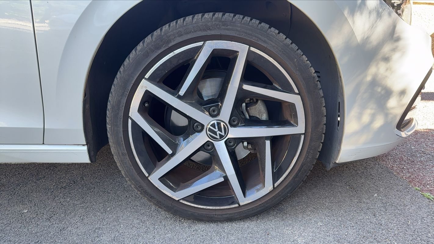 Volkswagen Golf - Photo 17