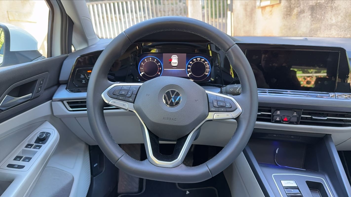 Volkswagen Golf - Photo 23