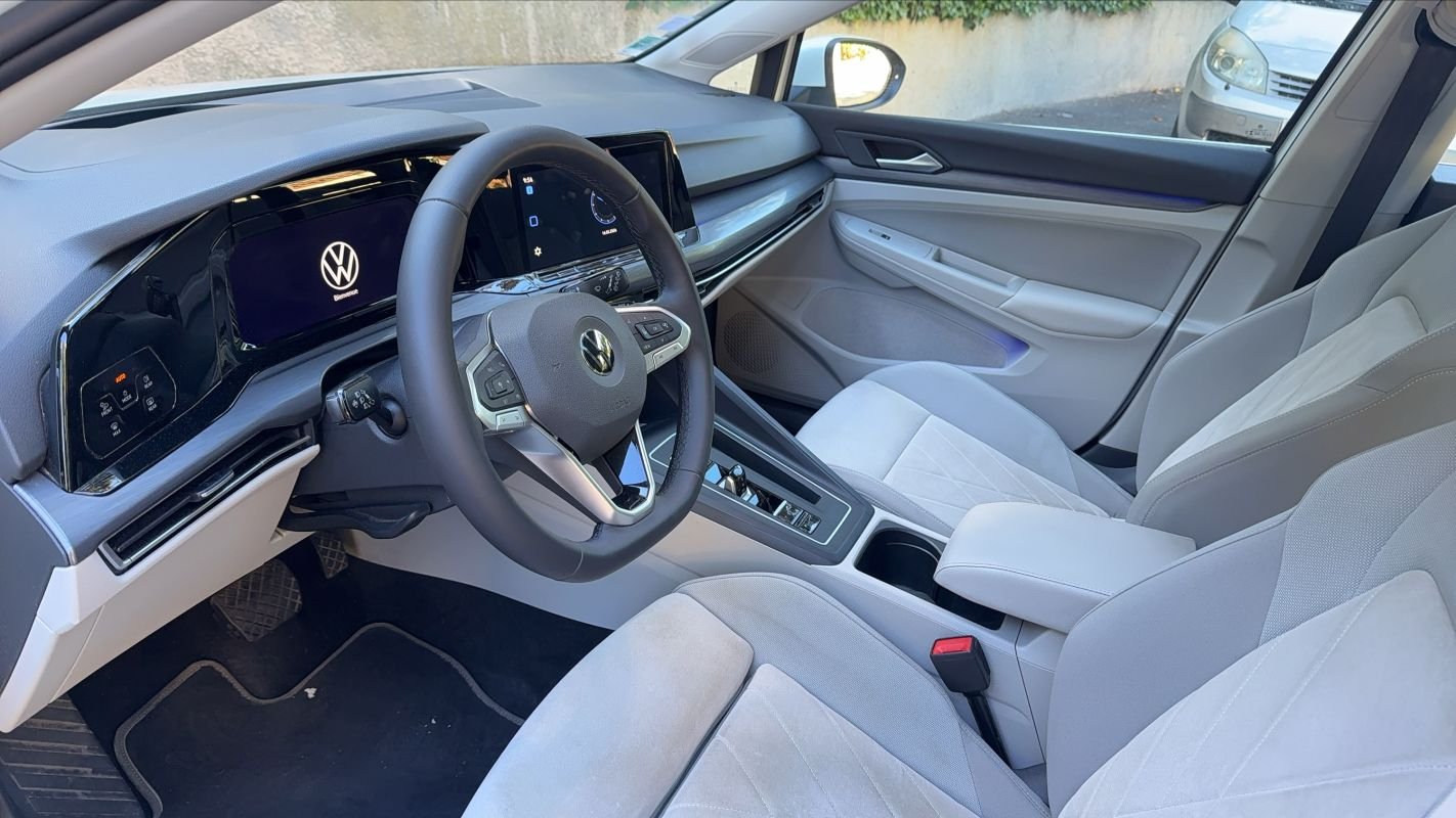 Volkswagen Golf - Photo 8