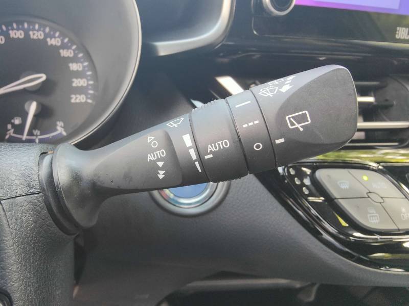 Toyota C-HR - Photo 23