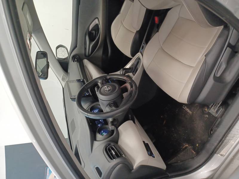 Toyota Yaris - Photo 10
