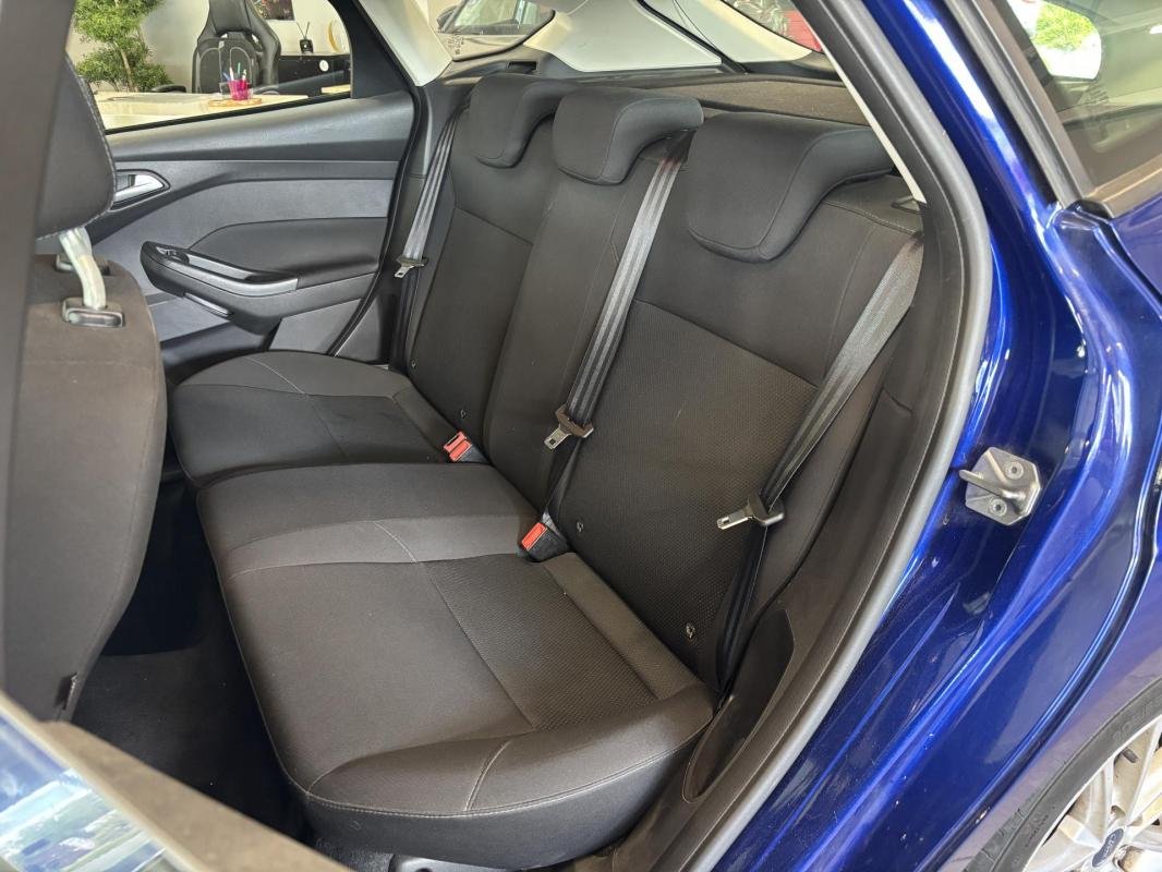 Ford Focus - Photo 26