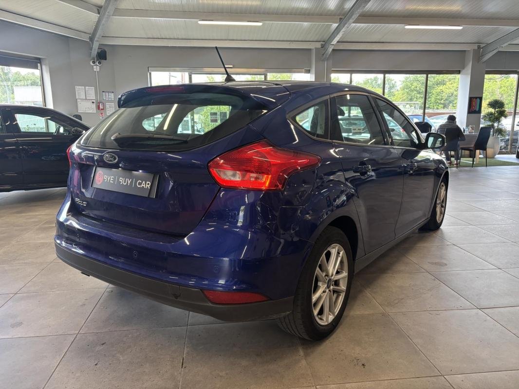 Ford Focus - Photo 4