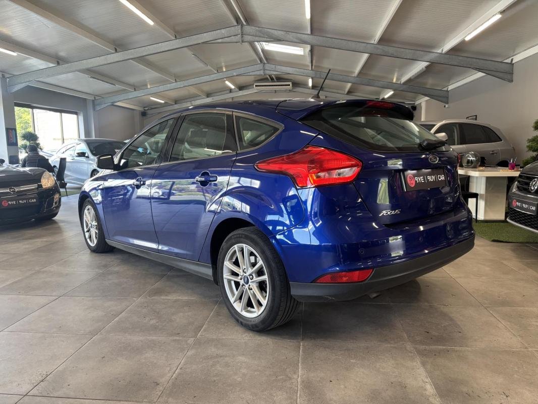 Ford Focus - Photo 5