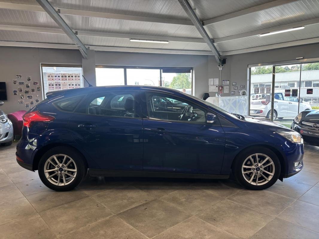 Ford Focus - Photo 6