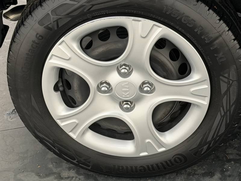 Kia Picanto - Photo 11