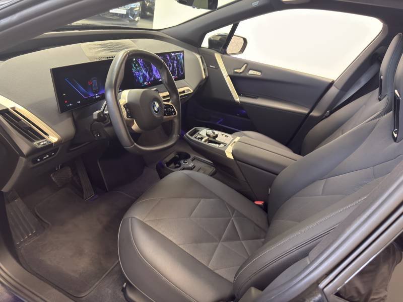 BMW ix - Photo 25