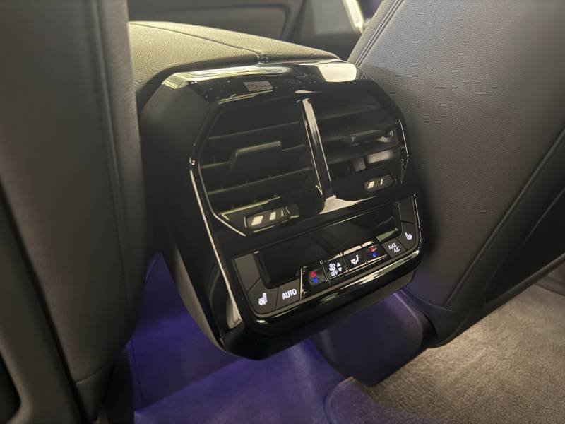 BMW ix - Photo 31