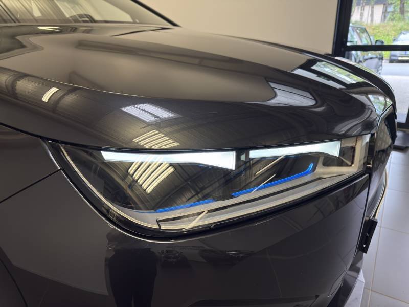 BMW ix - Photo 40