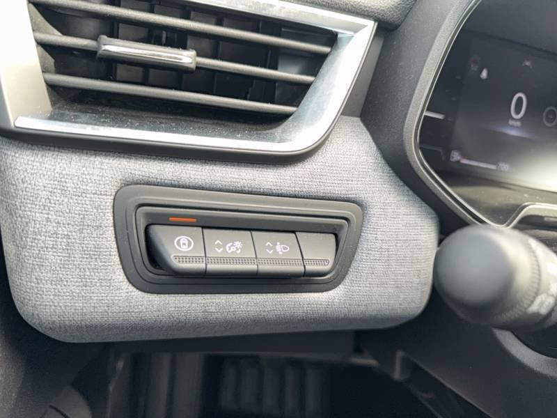 Renault Clio - Photo 17