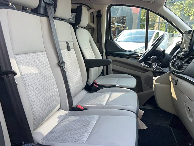 Ford Tourneo - Photo 11