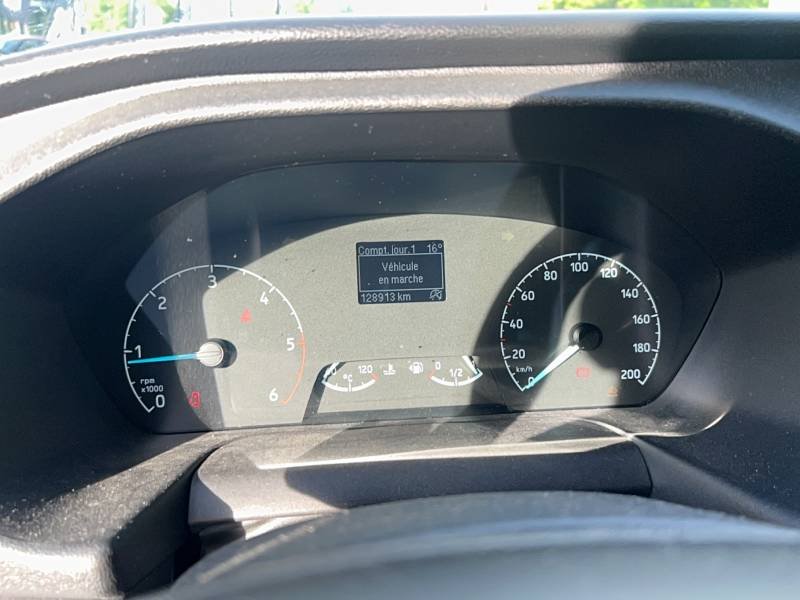 Ford Tourneo - Photo 12