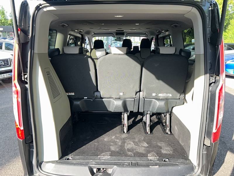 Ford Tourneo - Photo 17