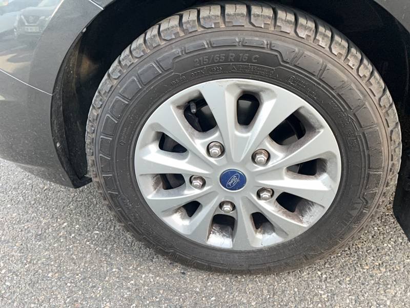 Ford Tourneo - Photo 30