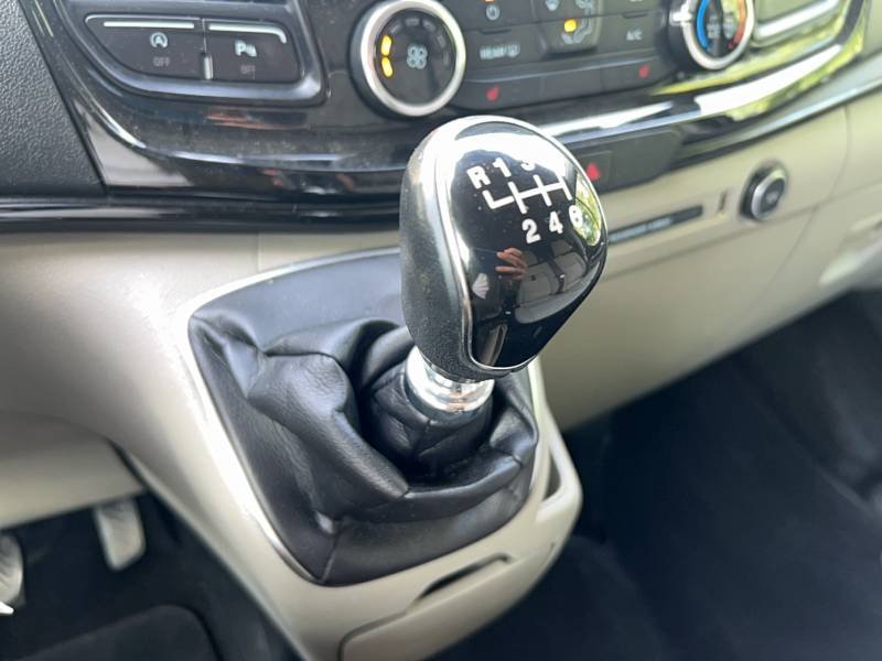 Ford Tourneo - Photo 38