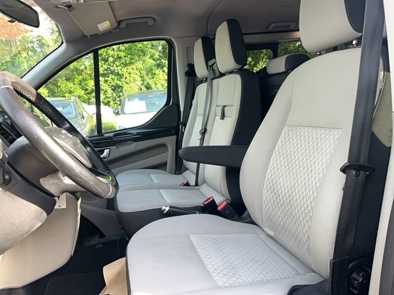 Ford Tourneo - Photo 9