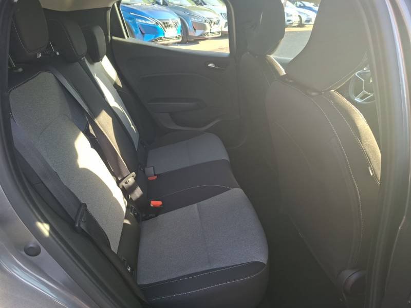 Renault Clio - Photo 23
