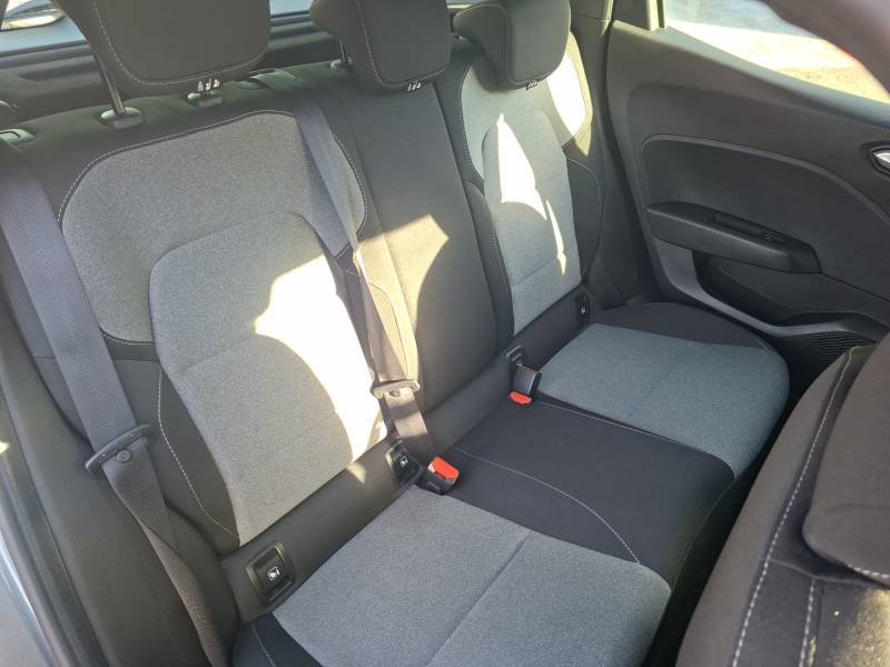 Renault Clio - Photo 25