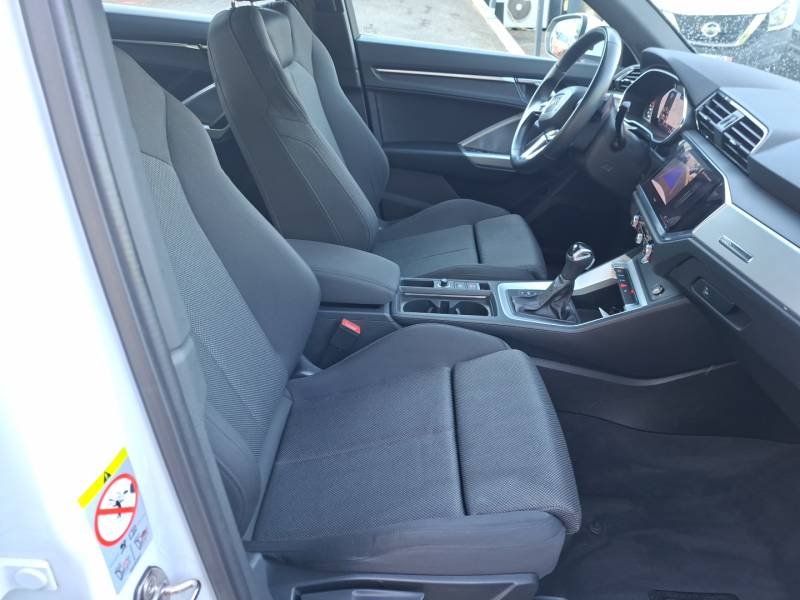 Audi Q3 - Photo 11