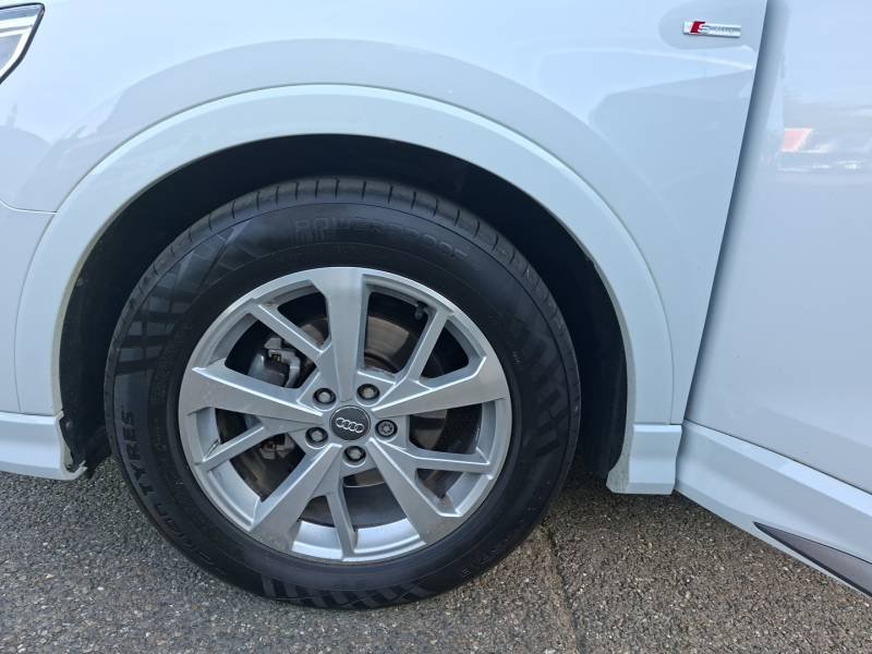 Audi Q3 - Photo 18