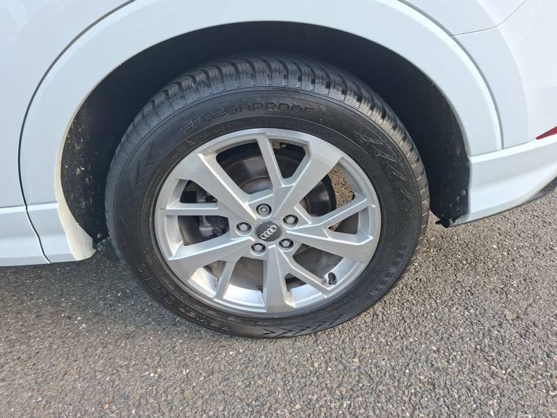 Audi Q3 - Photo 19