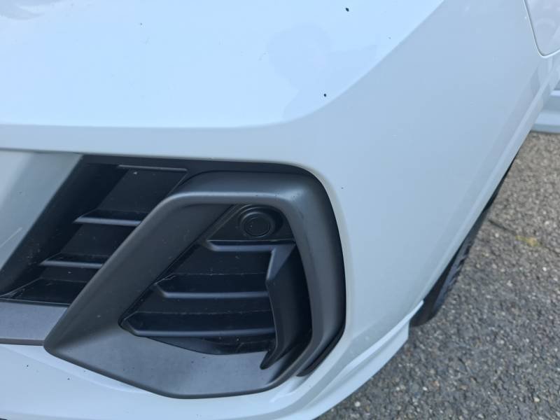 Audi Q3 - Photo 23
