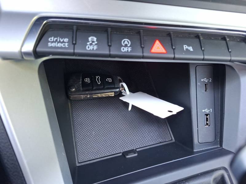 Audi Q3 - Photo 34