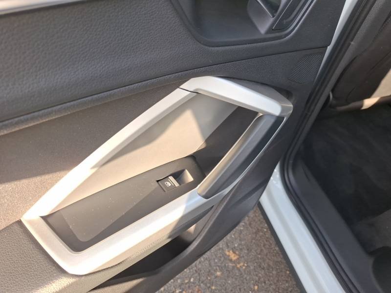 Audi Q3 - Photo 41