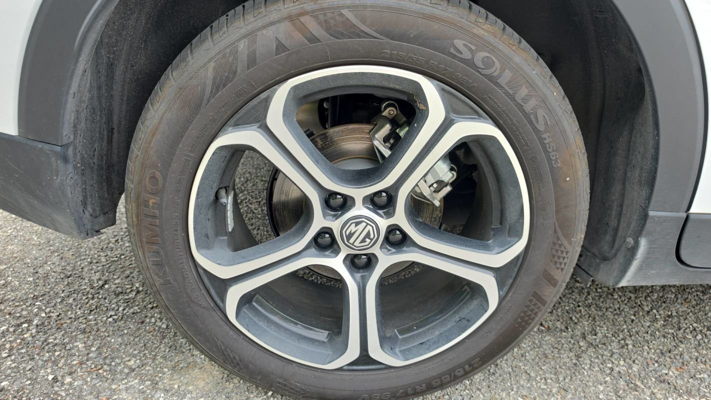 MG ZS - Photo 16