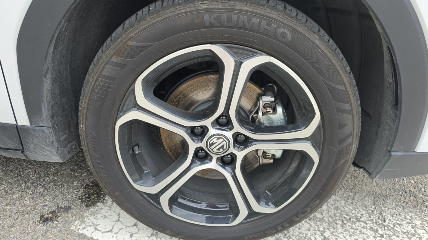MG ZS - Photo 17