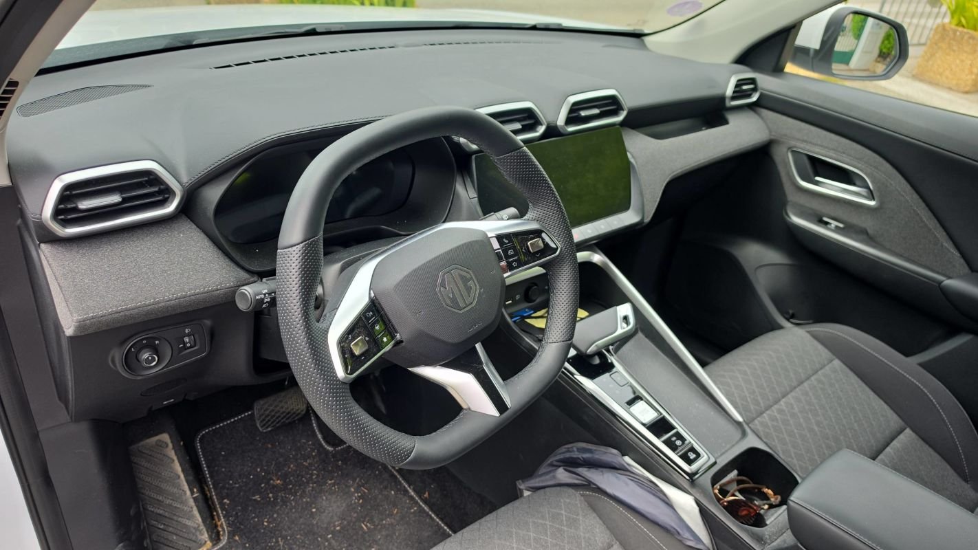 MG ZS - Photo 8