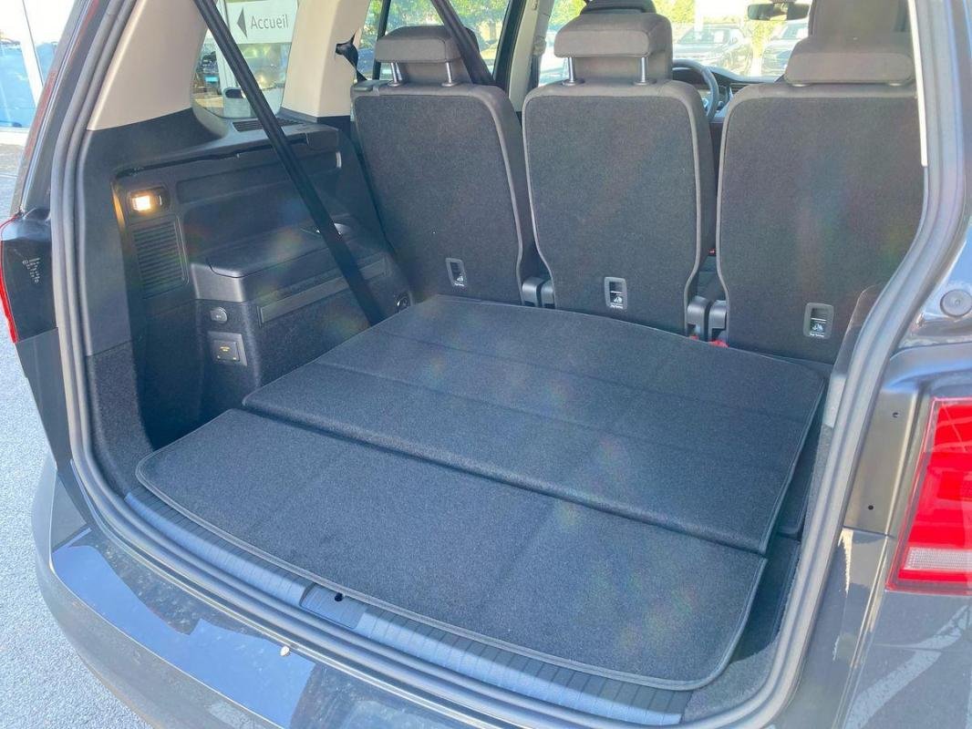 Volkswagen Touran - Photo 19