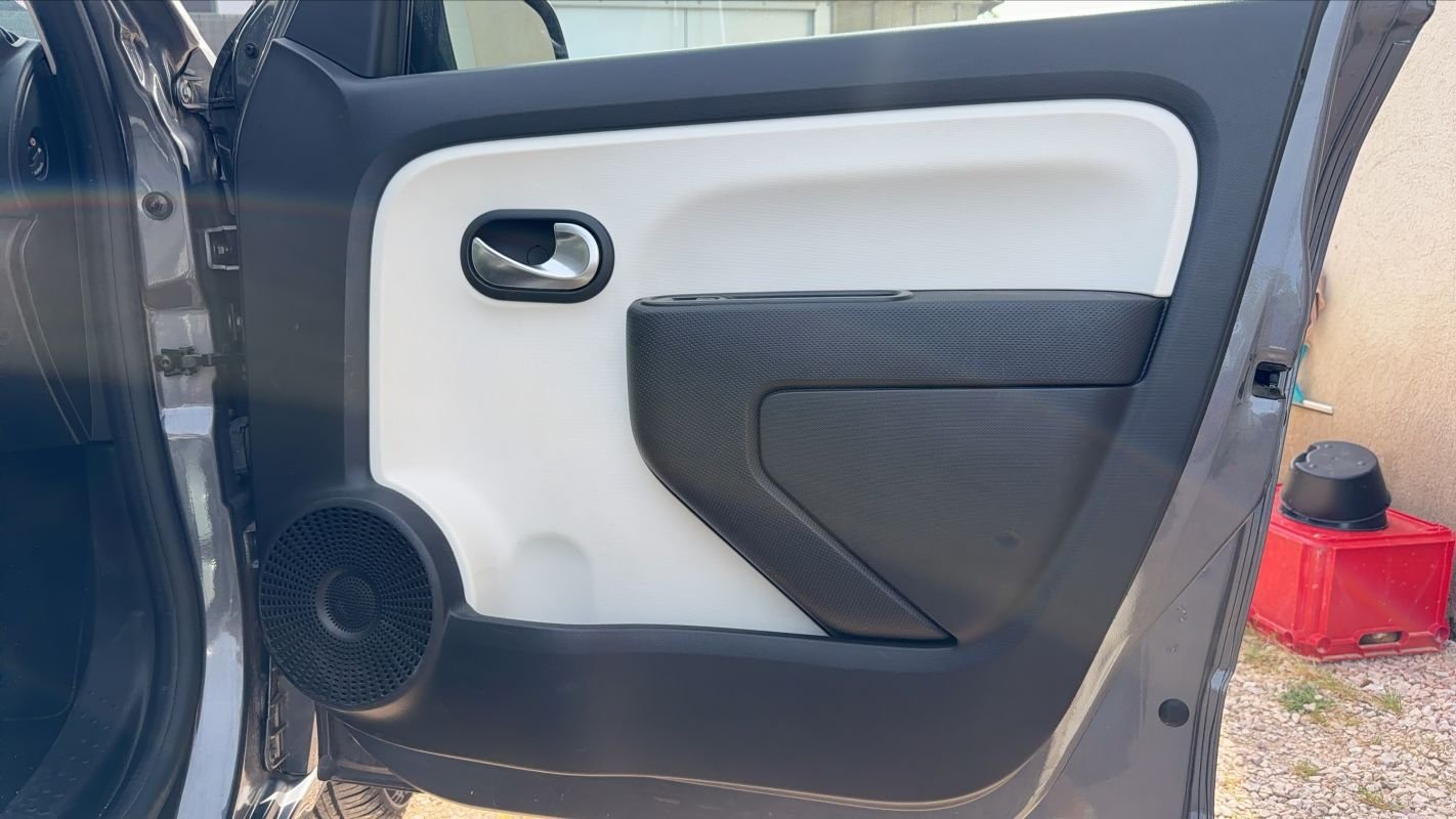 Renault Twingo - Photo 22