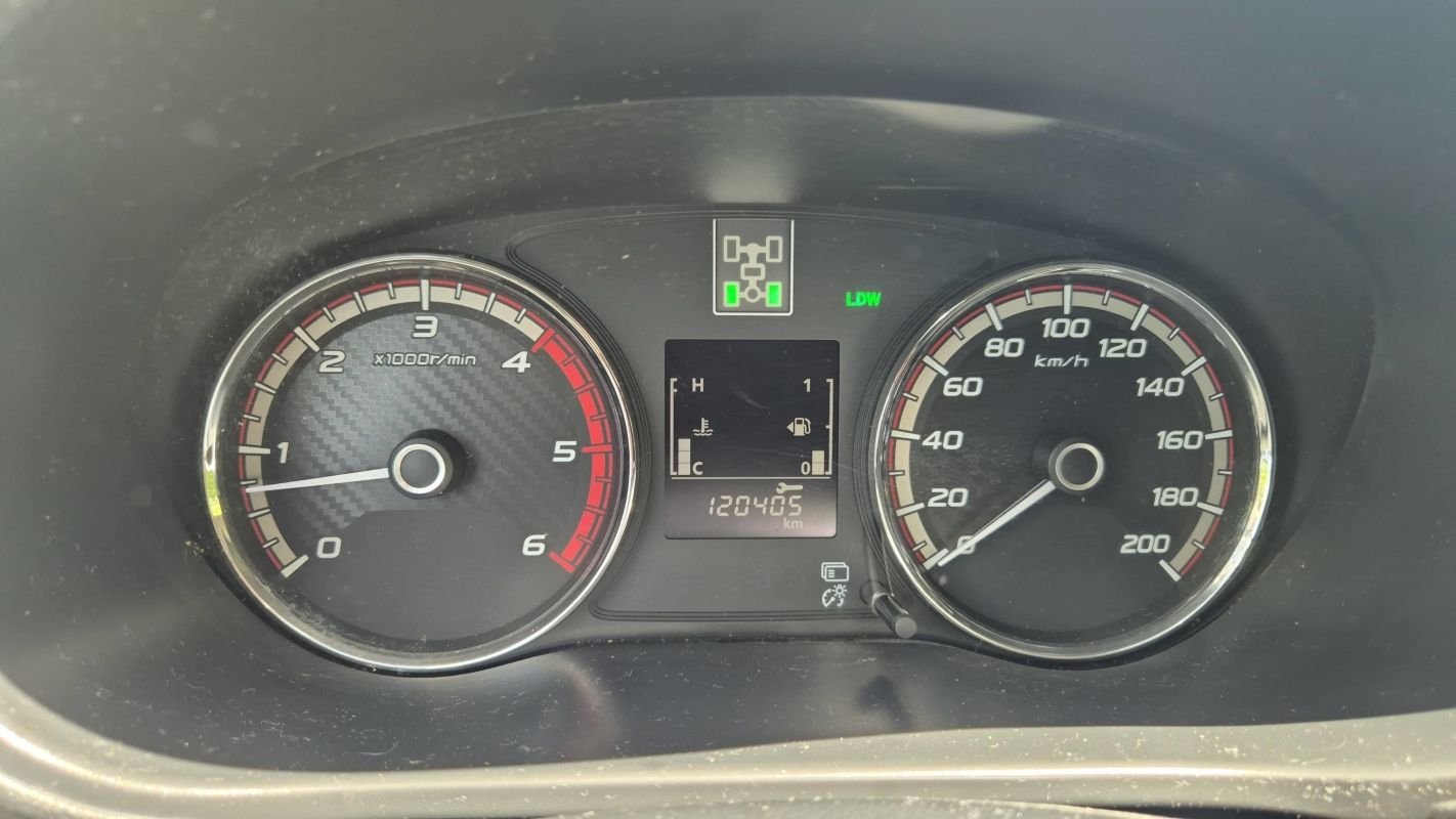 Mitsubishi L200 - Photo 12
